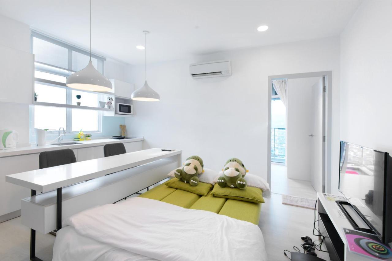 ג'ורג' טאון Straits Garden Suites By The Homestay Helper מראה חיצוני תמונה